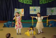 Przedstawienie Poszukiwaczy „Z ekologią żyję w zgodzie – pomagam przyrodzie”