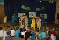 Przedstawienie Poszukiwaczy „Z ekologią żyję w zgodzie – pomagam przyrodzie”