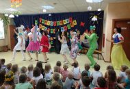 Dzień Dziecka – przedstawienie rodziców