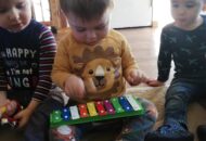Rybki i Delfinki poznają instrumenty muzyczne