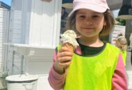 Wyjście przedszkolaków na lody naturalne