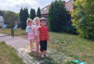 Zabawy wodne i letnia ścieżka sensoryczna