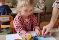 Delfinki i Podróżnicy świętują Dzień kropki