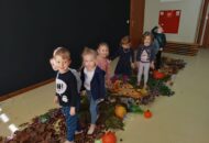 Jesienna ścieżka sensoryczna