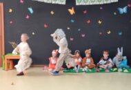 Dzień Teatru – przedstawienie Odkrywców pt. „Czerwony Kapturek”