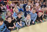Dzień Teatru – przedstawienie Odkrywców pt. „Czerwony Kapturek”
