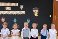 Pasowanie na przedszkolaka – dzieci z grupy Łowcy przygód