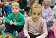 Przedstawienie Teatru Wszędobylskiego „Papuga króla”