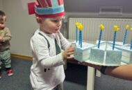 Urodziny Adasia z Odkrywców