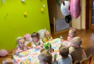 Urodziny Laury z grupy Odkrywców