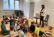 Przedszkolaki w Bibliotece Miejskiej w Luboniu